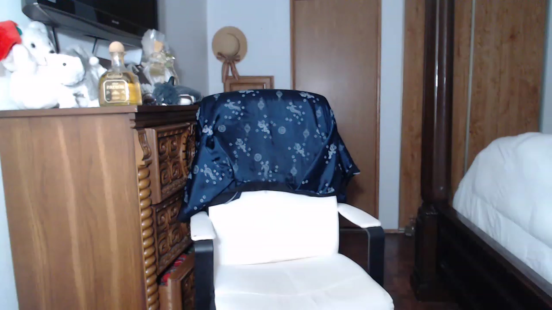 Gallery image thumbnail from Littlekai2023's myfreecams stream on, 01/29/2023, 19:17 image 4 of 20