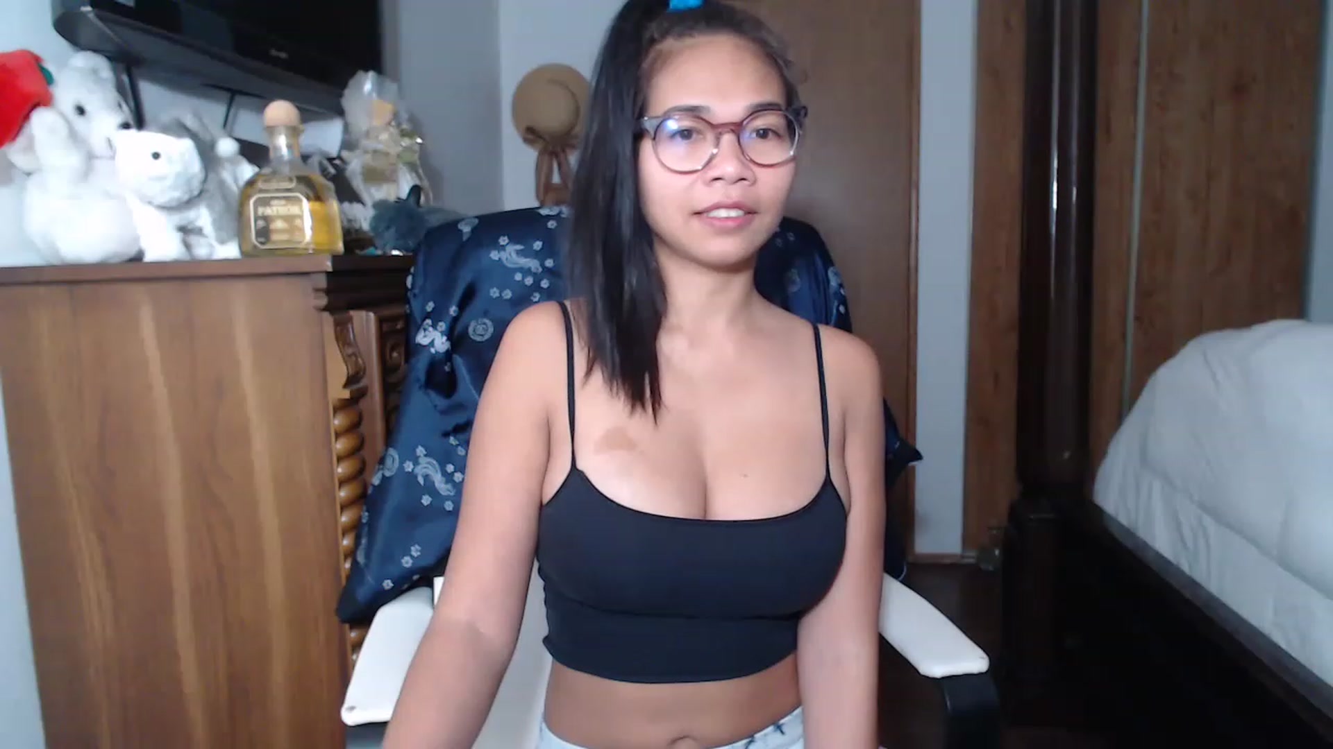 Gallery image thumbnail from Littlekai2023's myfreecams stream on, 01/29/2023, 19:17 image 19 of 20
