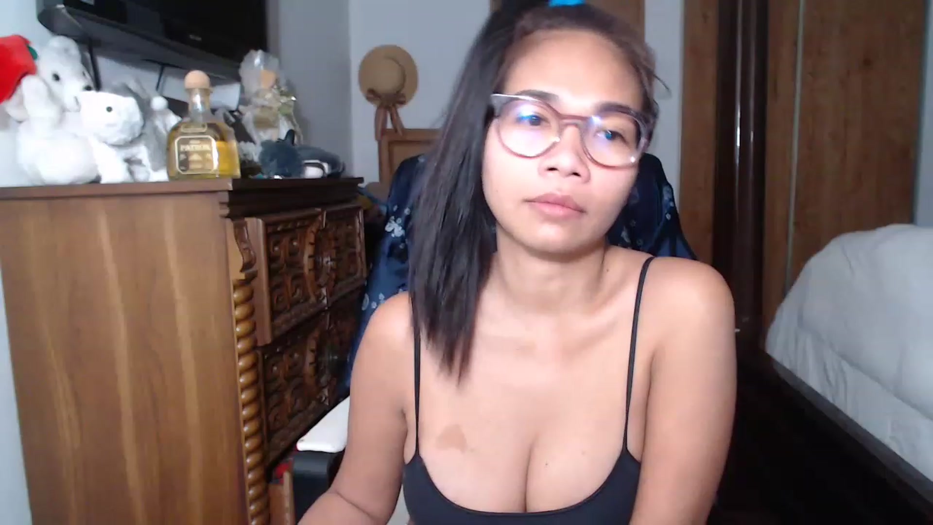 Gallery image thumbnail from Littlekai2023's myfreecams stream on, 01/29/2023, 19:17 image 13 of 20