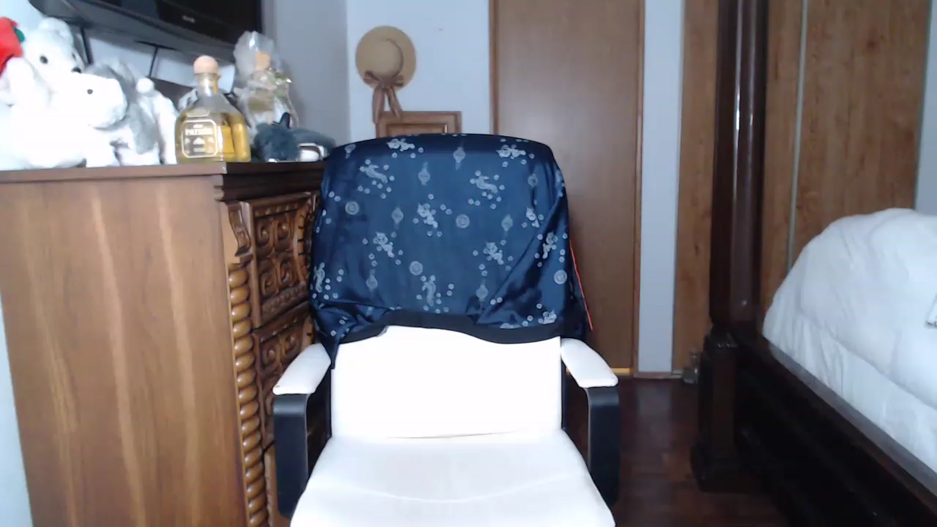 Gallery image thumbnail from Littlekai2023's myfreecams stream on, 01/30/2023, 24:20 image 9 of 20