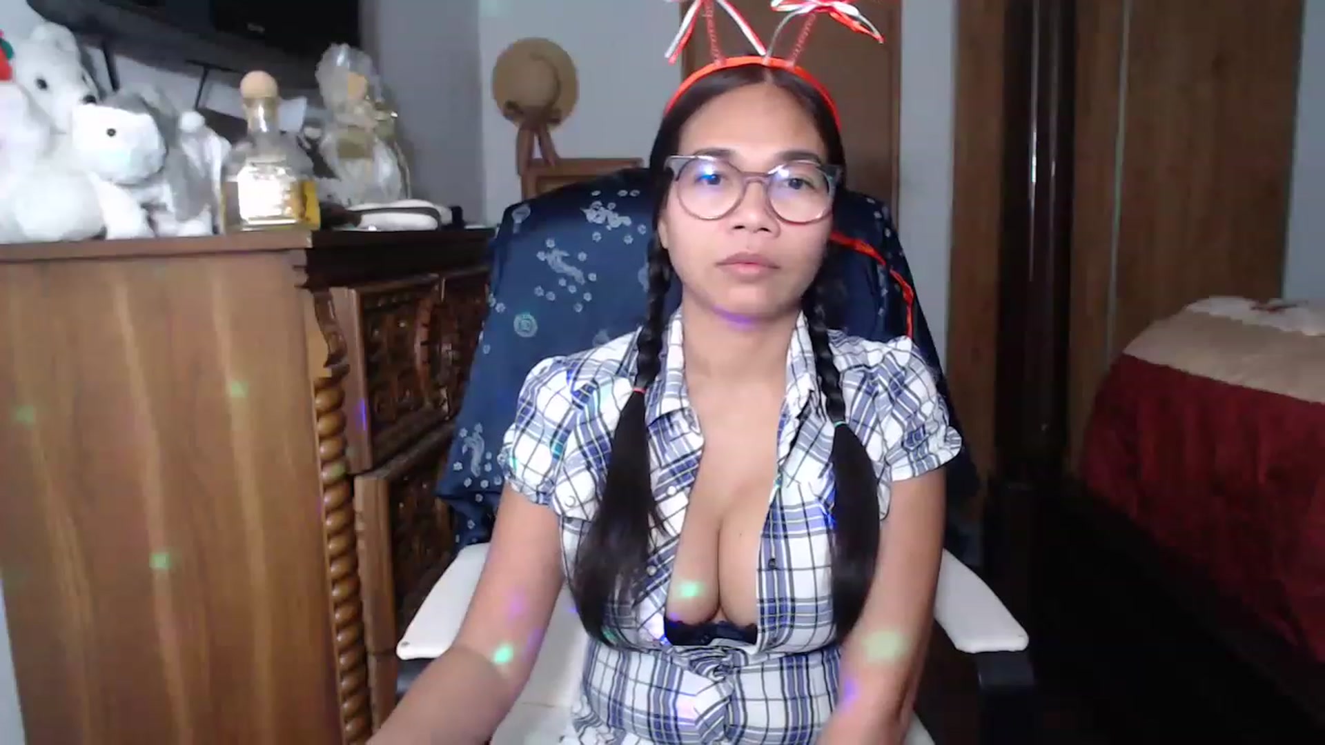 Gallery image thumbnail from Littlekai2023's myfreecams stream on, 02/04/2023, 24:35 image 15 of 20