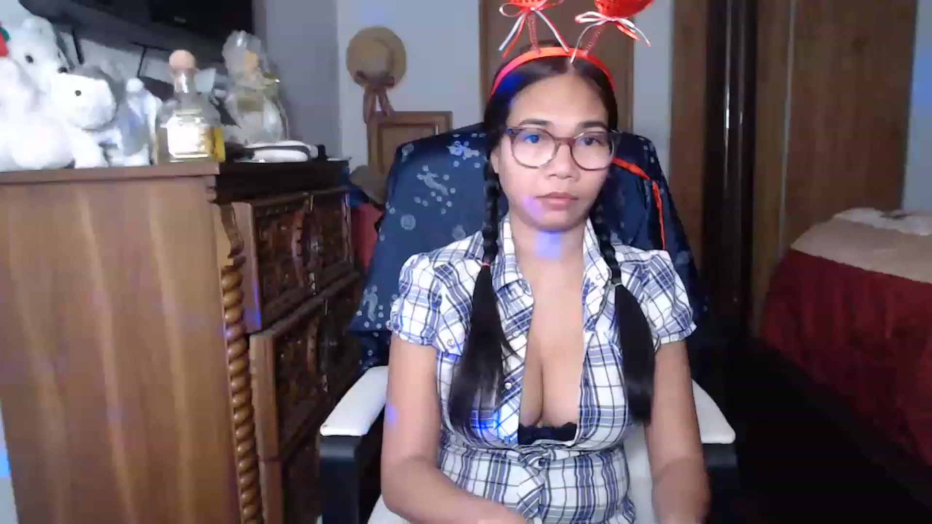 Gallery image thumbnail from Littlekai2023's myfreecams stream on, 02/04/2023, 24:35 image 5 of 20