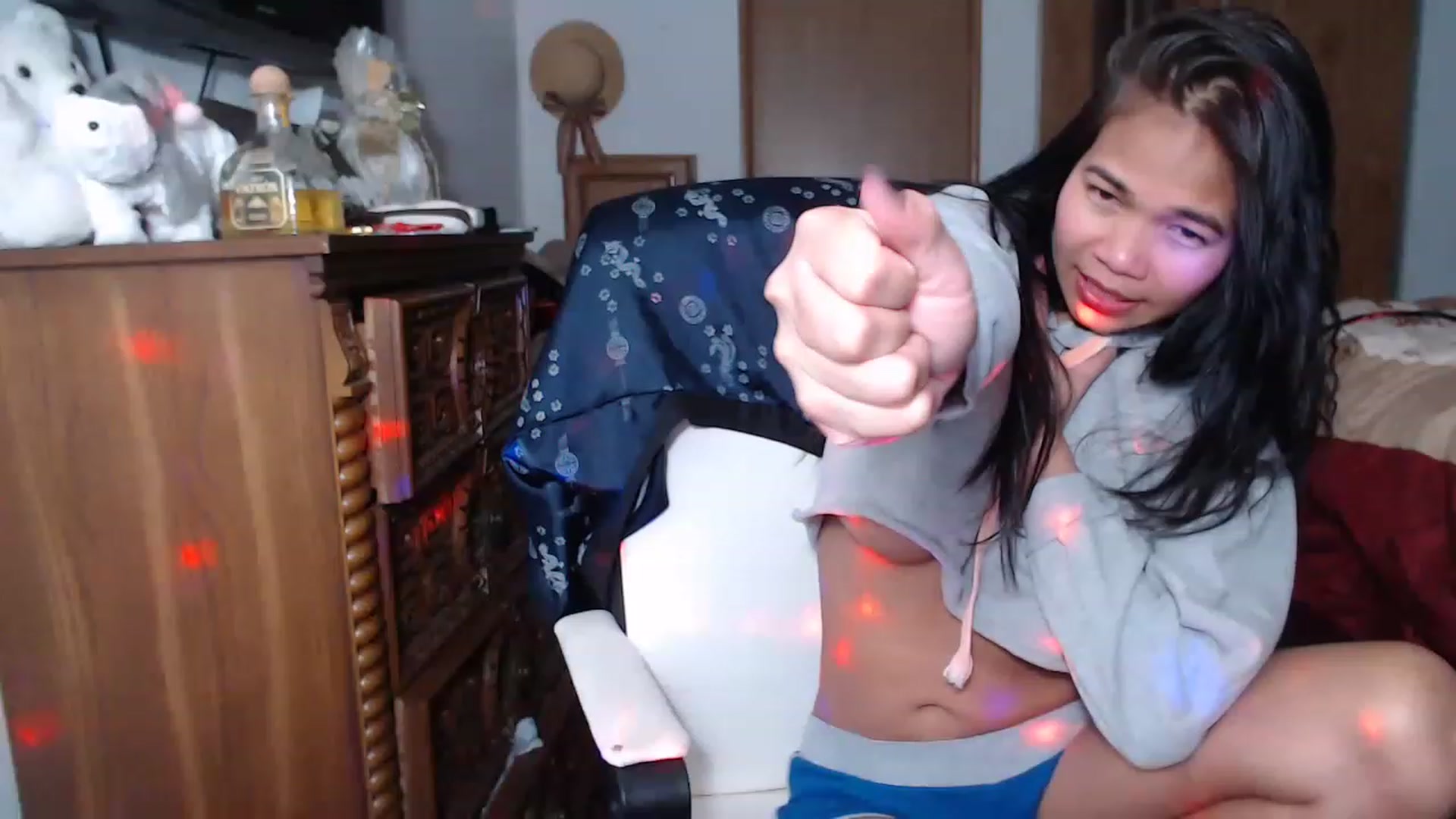 Gallery image thumbnail from Littlekai2023's myfreecams stream on, 02/05/2023, 05:19 image 14 of 20