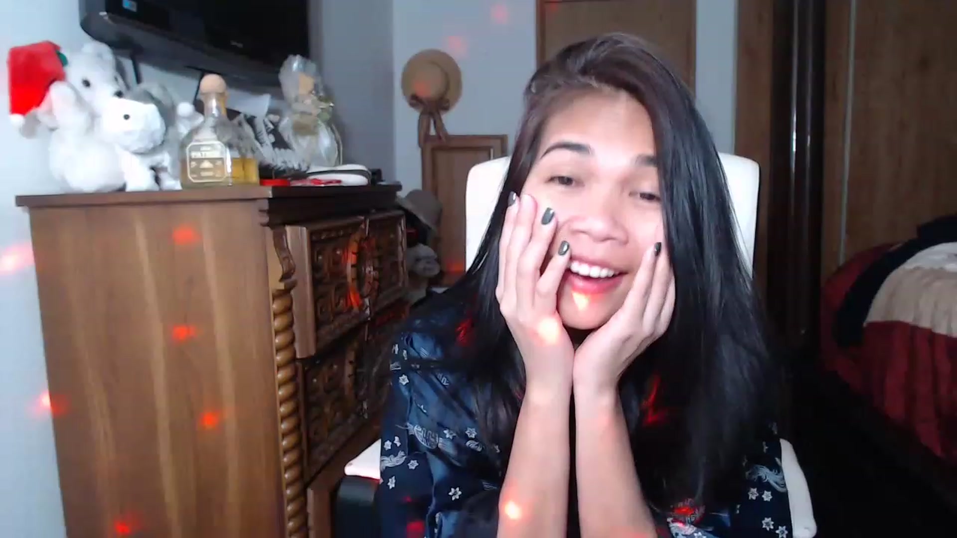 Gallery image thumbnail from Littlekai2023's myfreecams stream on, 02/06/2023, 07:29 image 16 of 20