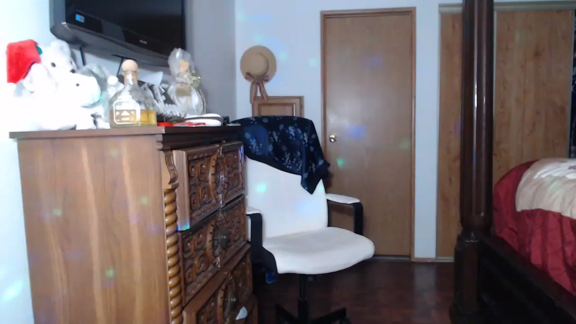 Gallery image thumbnail from Littlekai2023's myfreecams stream on, 02/06/2023, 07:29 image 1 of 20