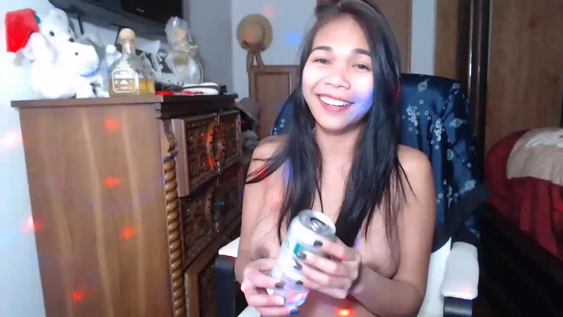 Gallery image thumbnail from Littlekai2023's myfreecams stream on, 02/06/2023, 07:29 image 7 of 20