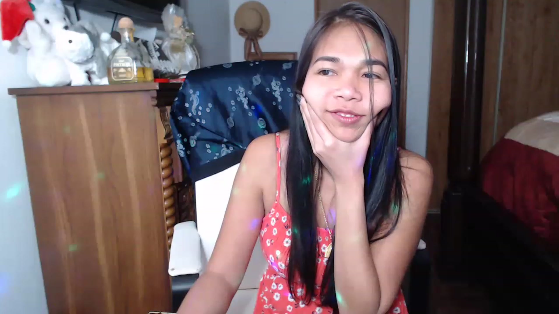 Gallery image thumbnail from Littlekai2023's myfreecams stream on, 02/07/2023, 04:53 image 10 of 20