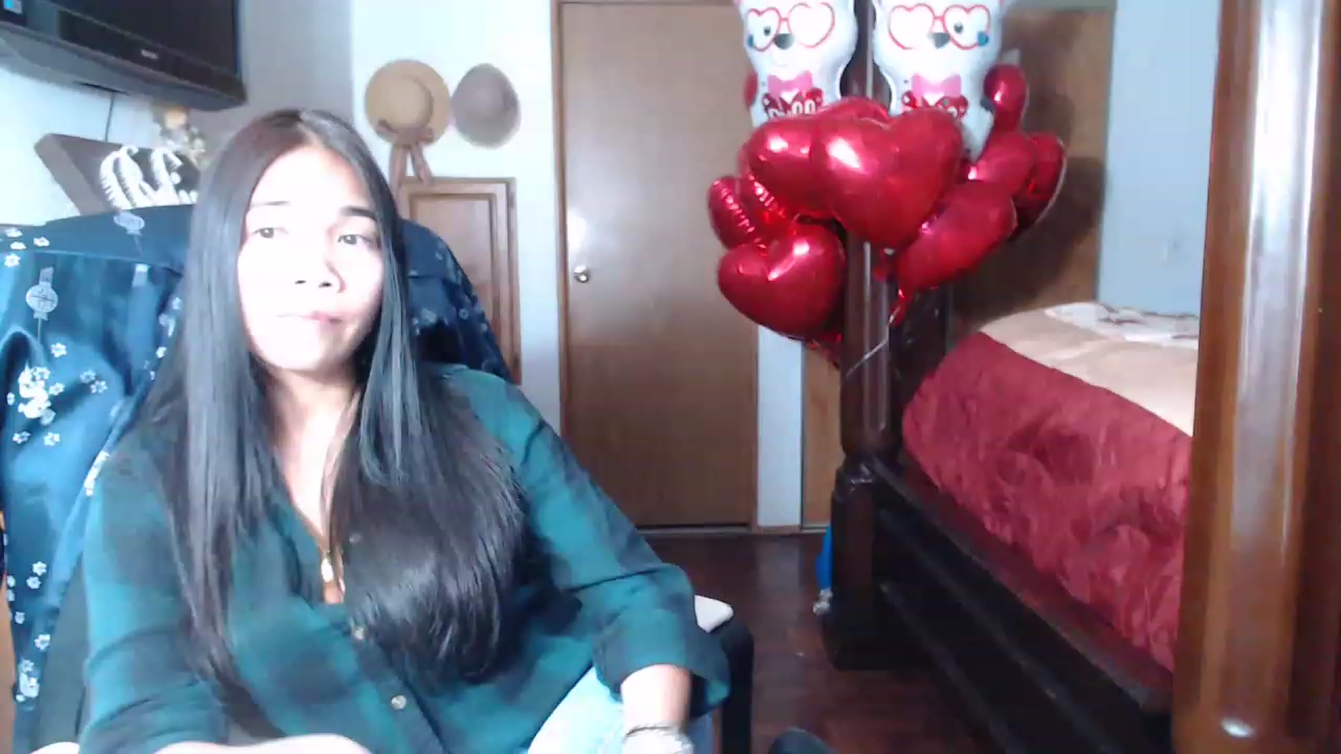 Gallery image thumbnail from Littlekai2023's myfreecams stream on, 02/10/2023, 23:07 image 19 of 20