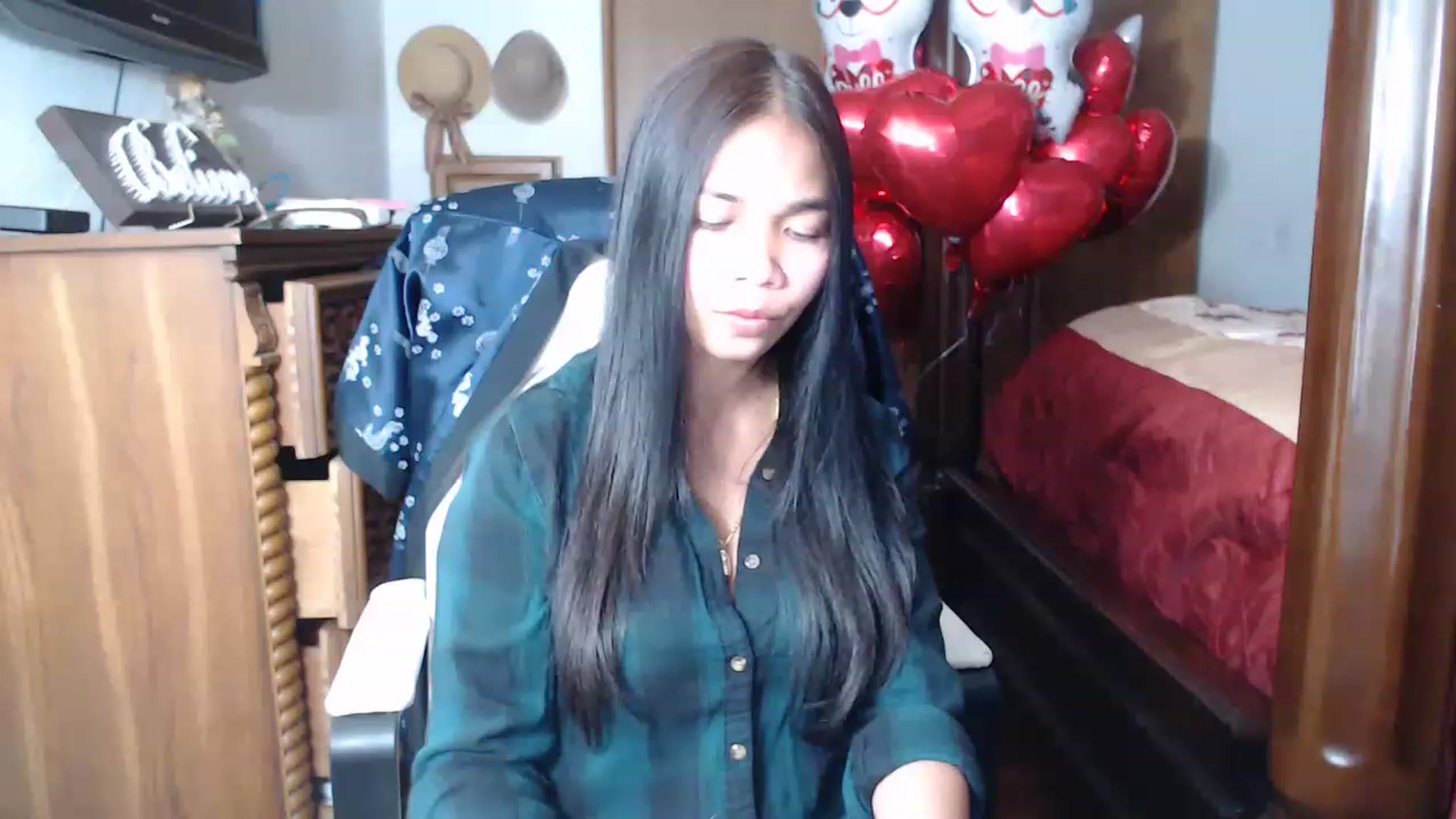 Gallery image thumbnail from Littlekai2023's myfreecams stream on, 02/10/2023, 23:07 image 2 of 20