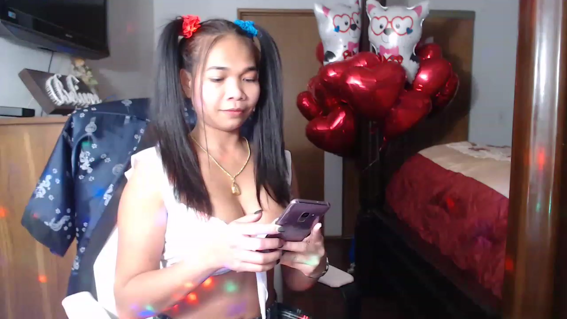 Gallery image thumbnail from Littlekai2023's myfreecams stream on, 02/11/2023, 24:26 image 20 of 20