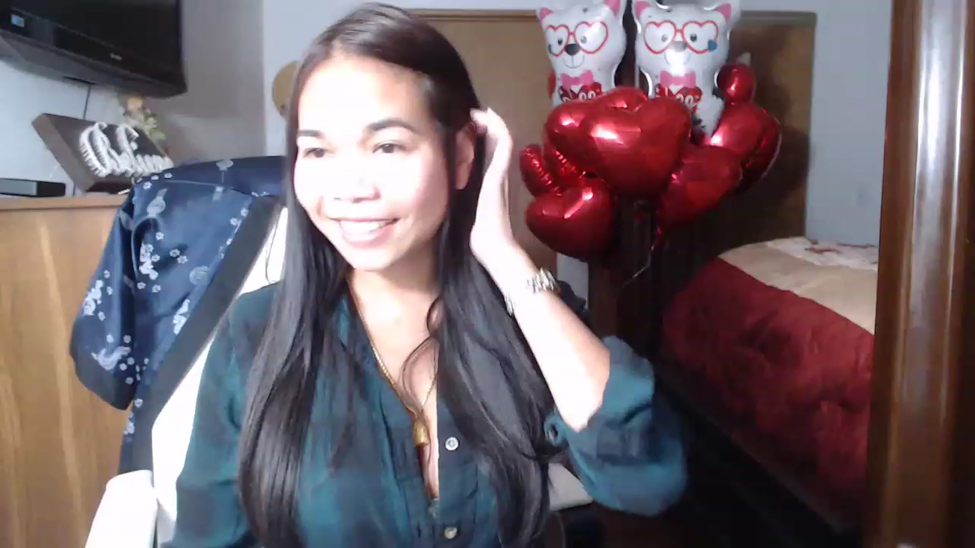 Gallery image thumbnail from Littlekai2023's myfreecams stream on, 02/11/2023, 24:26 image 14 of 20