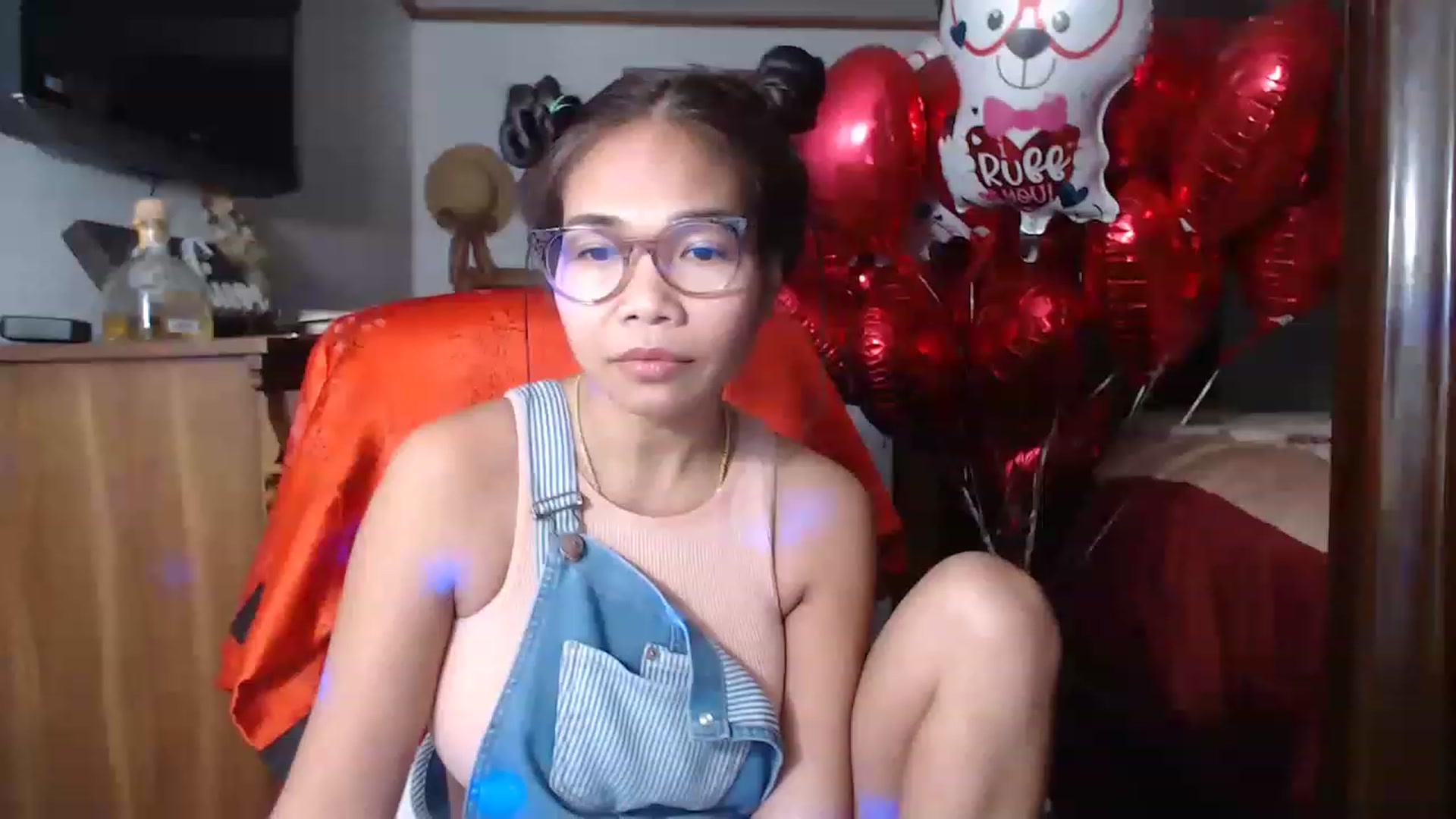 Gallery image thumbnail from Littlekai2023's myfreecams stream on, 02/12/2023, 03:48 image 3 of 20