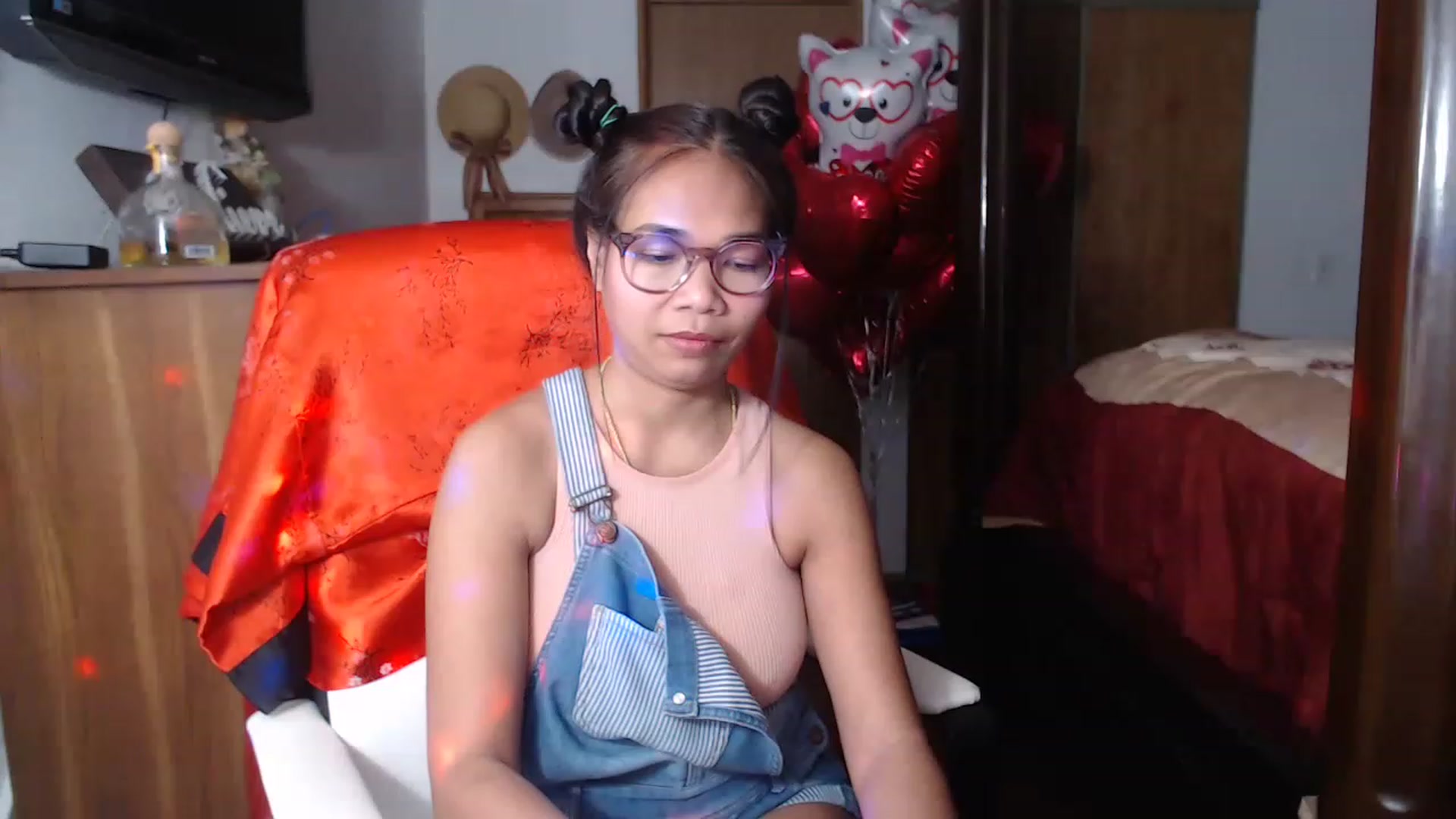 Gallery image thumbnail from Littlekai2023's myfreecams stream on, 02/12/2023, 03:48 image 1 of 20