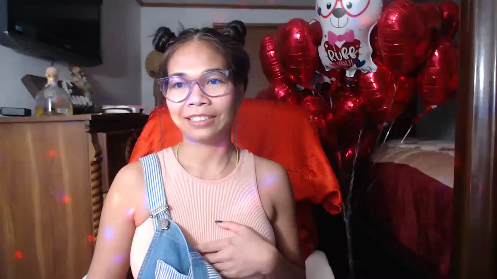 Gallery image thumbnail from Littlekai2023's myfreecams stream on, 02/12/2023, 03:48 image 9 of 20