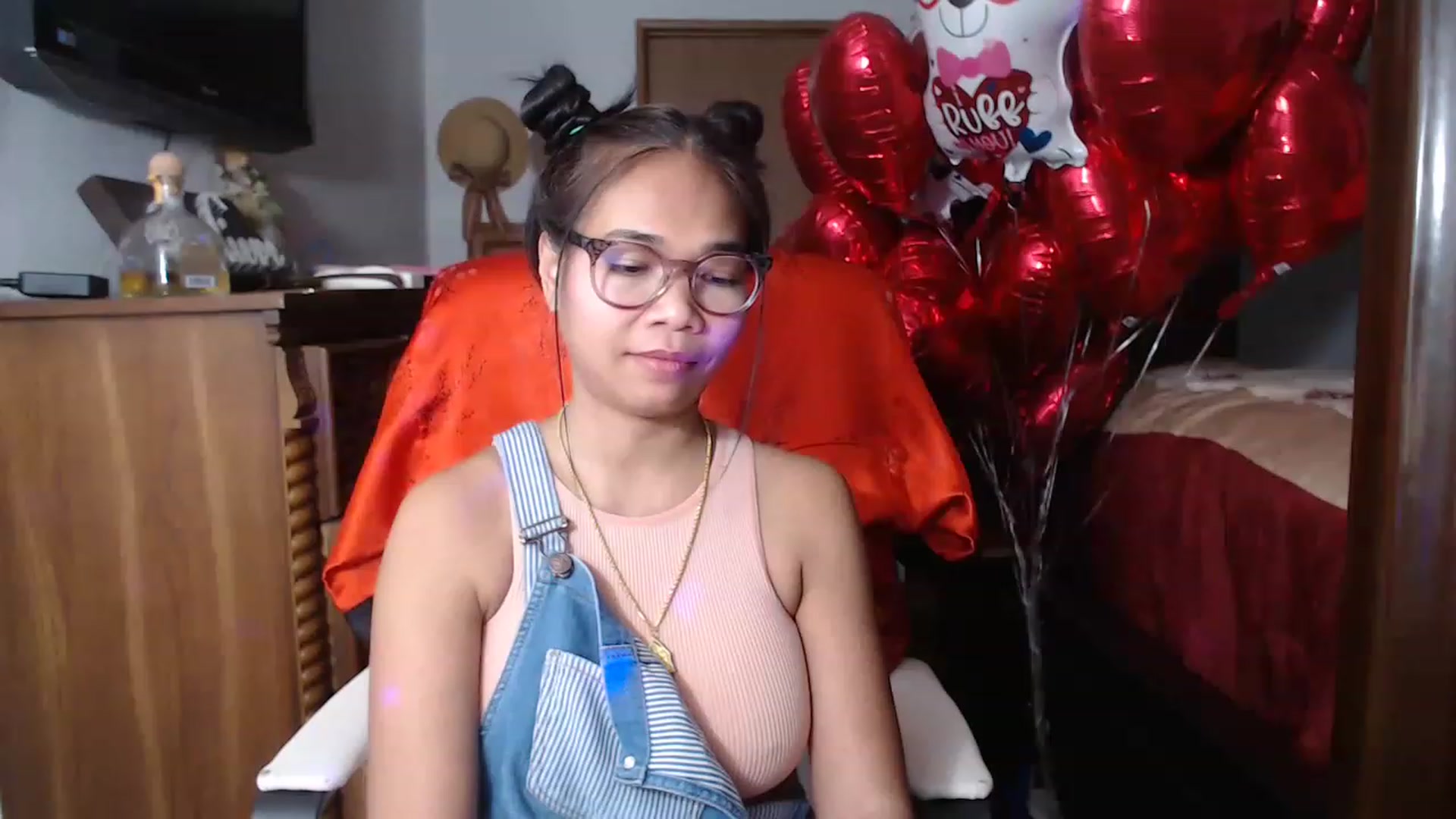 Gallery image thumbnail from Littlekai2023's myfreecams stream on, 02/12/2023, 03:48 image 12 of 20