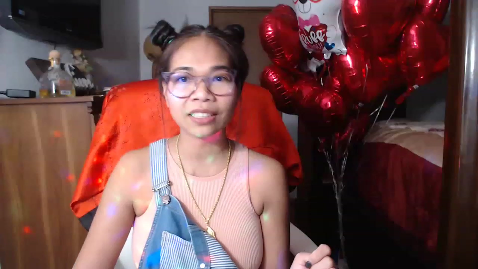 Gallery image thumbnail from Littlekai2023's myfreecams stream on, 02/12/2023, 03:48 image 14 of 20