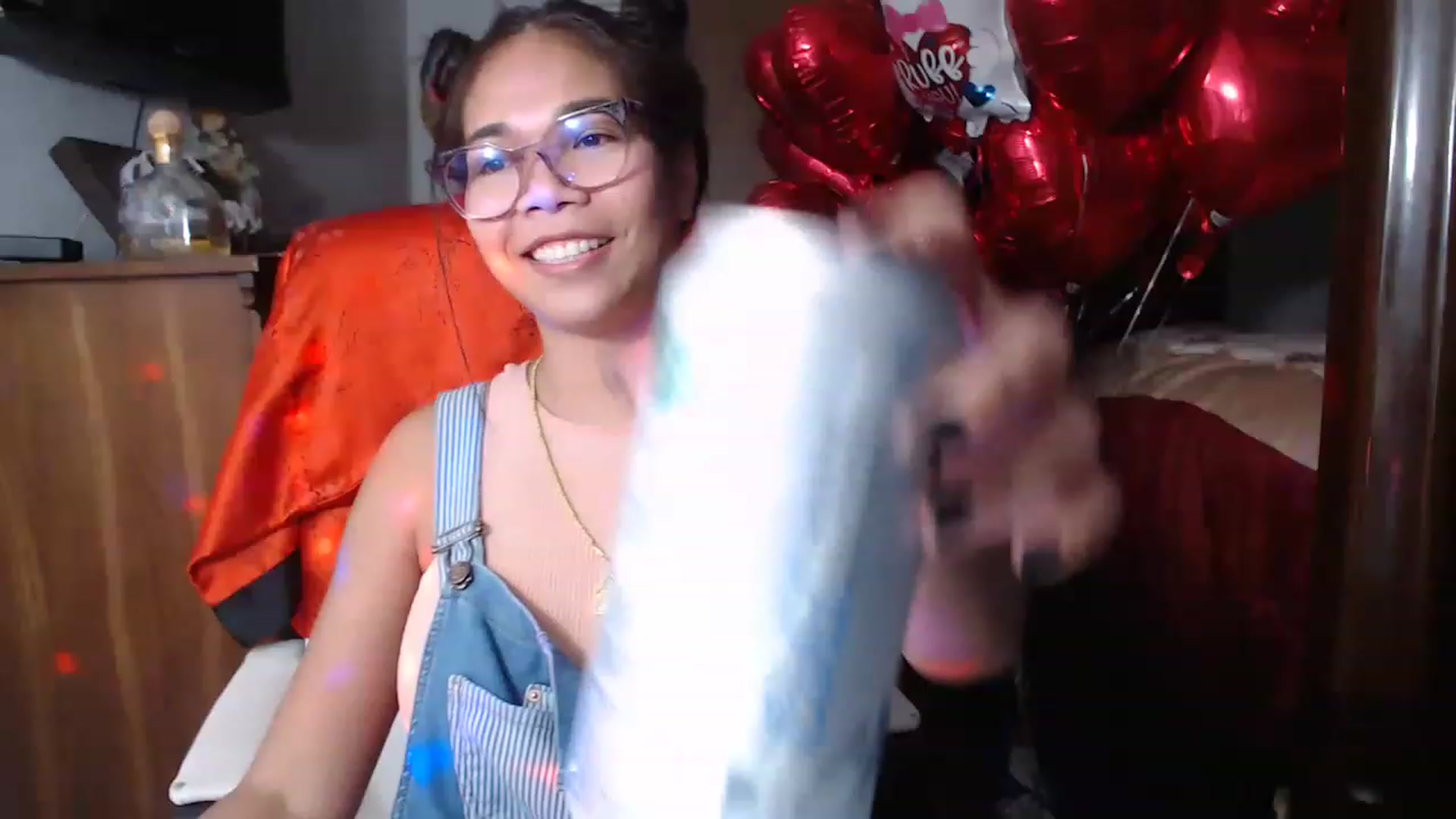 Gallery image thumbnail from Littlekai2023's myfreecams stream on, 02/12/2023, 03:48 image 16 of 20