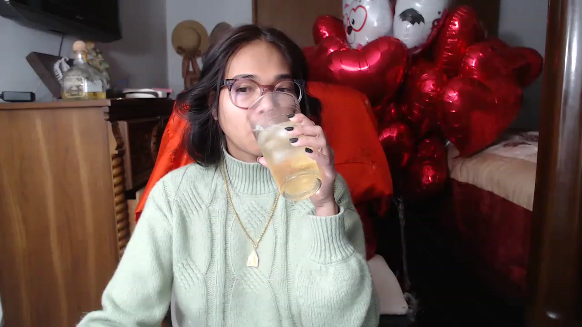 Gallery image thumbnail from Littlekai2023's myfreecams stream on, 02/12/2023, 20:10 image 3 of 20