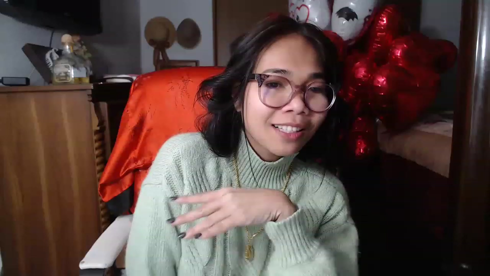 Gallery image thumbnail from Littlekai2023's myfreecams stream on, 02/12/2023, 20:10 image 4 of 20