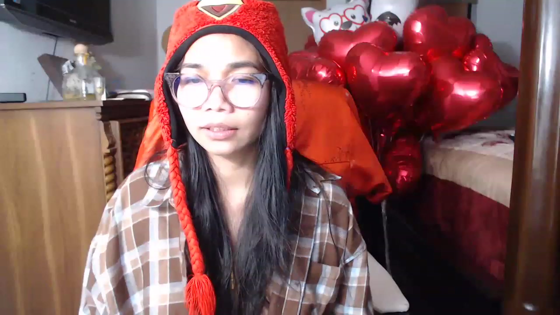 Gallery image thumbnail from Littlekai2023's myfreecams stream on, 02/12/2023, 21:09 image 8 of 20