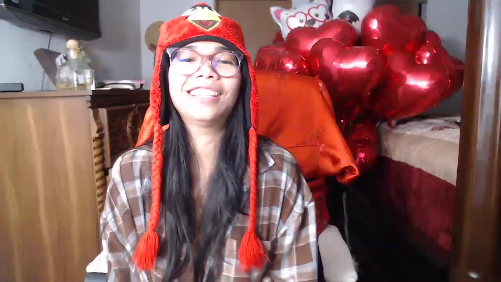 Gallery image thumbnail from Littlekai2023's myfreecams stream on, 02/12/2023, 21:09 image 15 of 20
