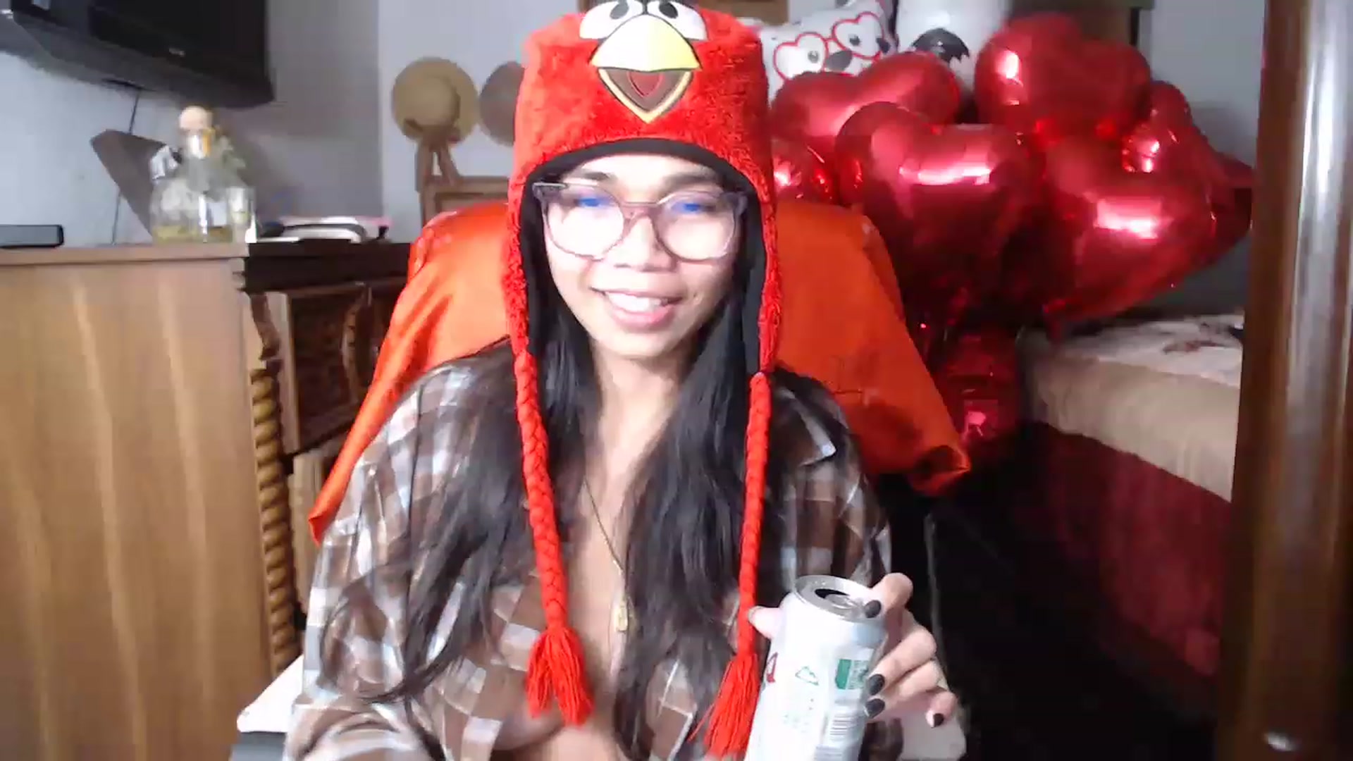 Gallery image thumbnail from Littlekai2023's myfreecams stream on, 02/12/2023, 21:09 image 13 of 20