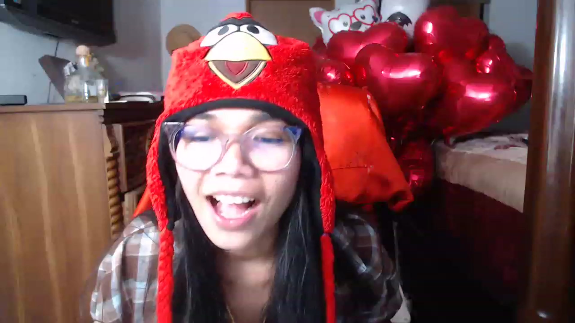 Gallery image thumbnail from Littlekai2023's myfreecams stream on, 02/12/2023, 21:09 image 16 of 20
