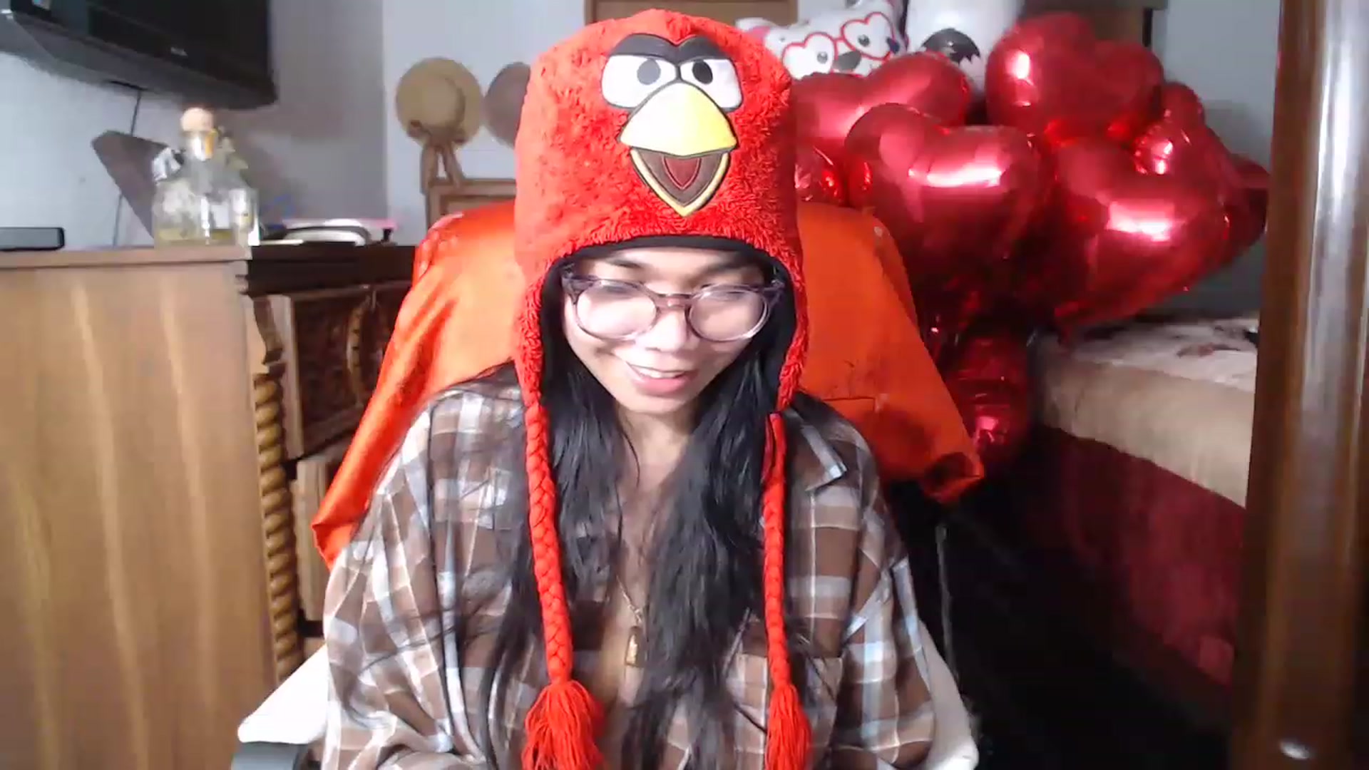 Gallery image thumbnail from Littlekai2023's myfreecams stream on, 02/12/2023, 21:09 image 14 of 20