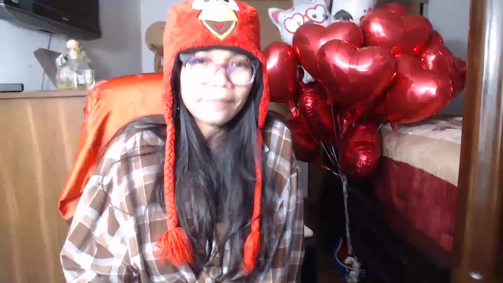 Gallery image thumbnail from Littlekai2023's myfreecams stream on, 02/12/2023, 21:09 image 19 of 20