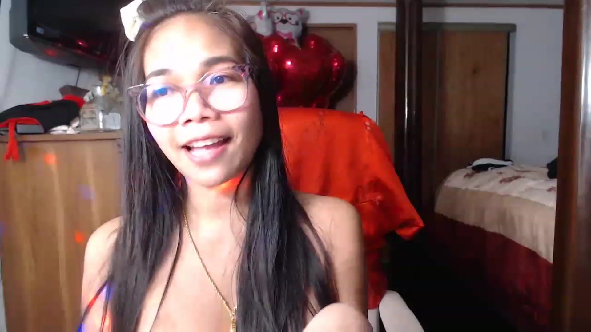 Gallery image thumbnail from Littlekai2023's myfreecams stream on, 02/16/2023, 06:54 image 4 of 20