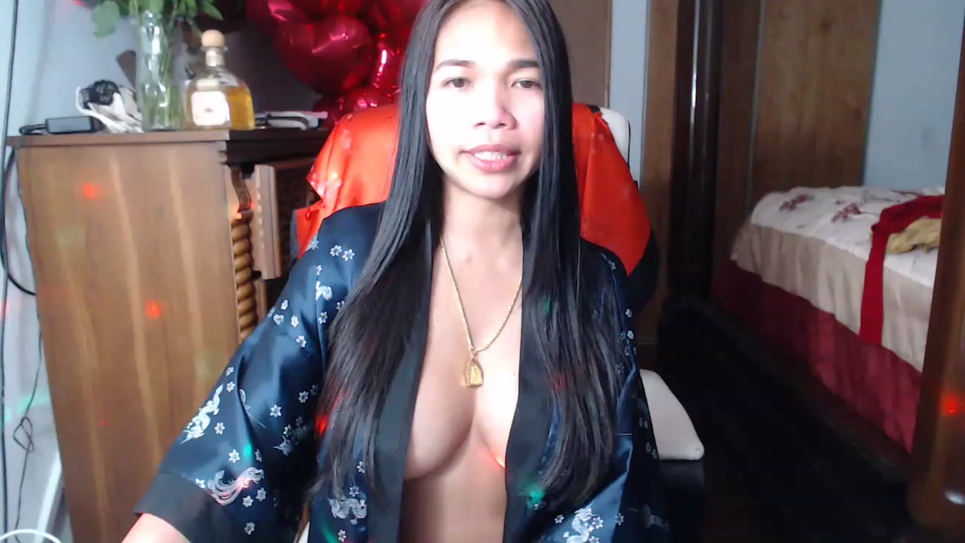 Gallery image thumbnail from Littlekai2023's myfreecams stream on, 02/18/2023, 02:08 image 13 of 20