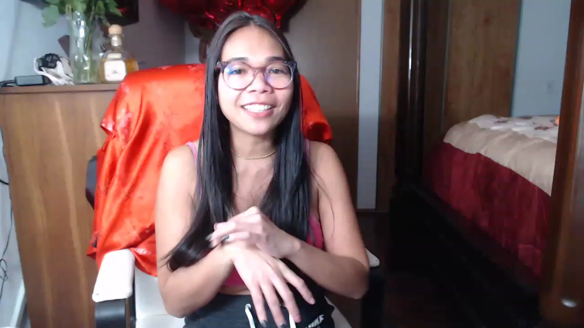 Gallery image thumbnail from Littlekai2023's myfreecams stream on, 02/18/2023, 20:04 image 14 of 20