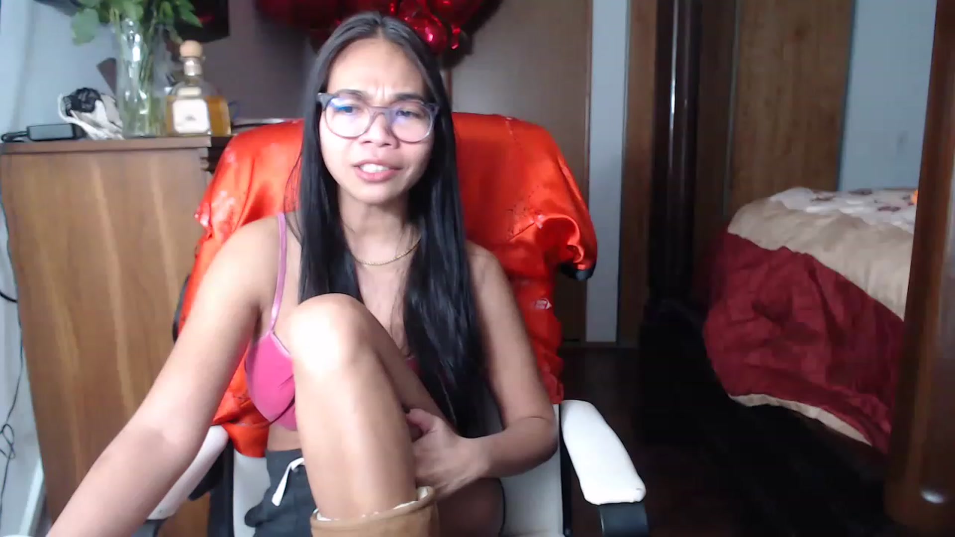 Gallery image thumbnail from Littlekai2023's myfreecams stream on, 02/18/2023, 20:04 image 1 of 20