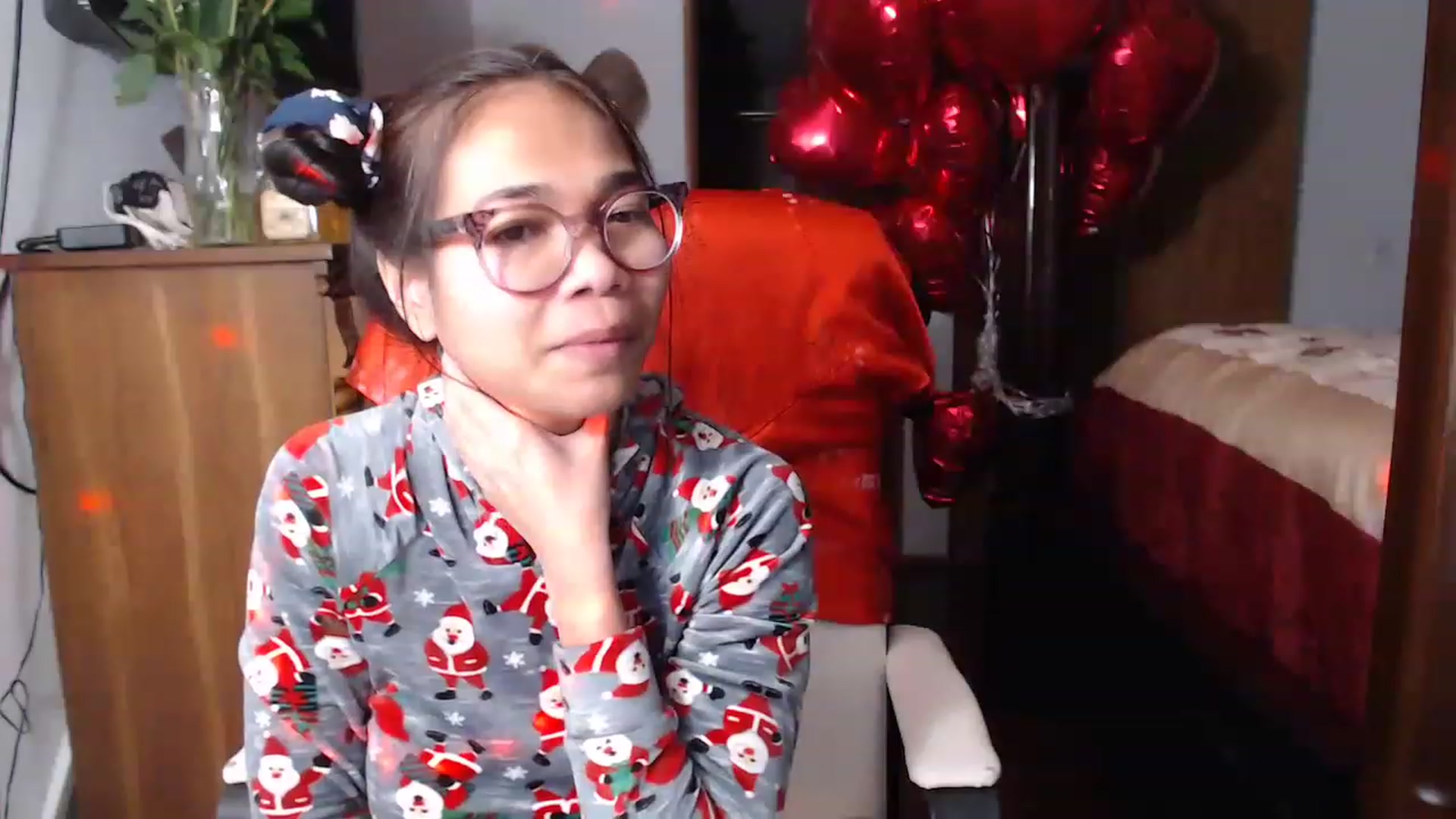 Gallery image thumbnail from Littlekai2023's myfreecams stream on, 02/19/2023, 08:30 image 18 of 20
