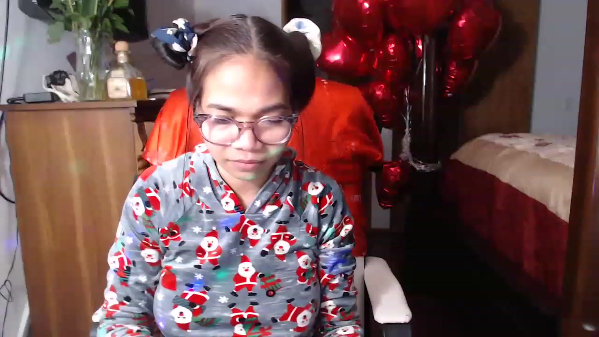 Gallery image thumbnail from Littlekai2023's myfreecams stream on, 02/19/2023, 08:30 image 17 of 20
