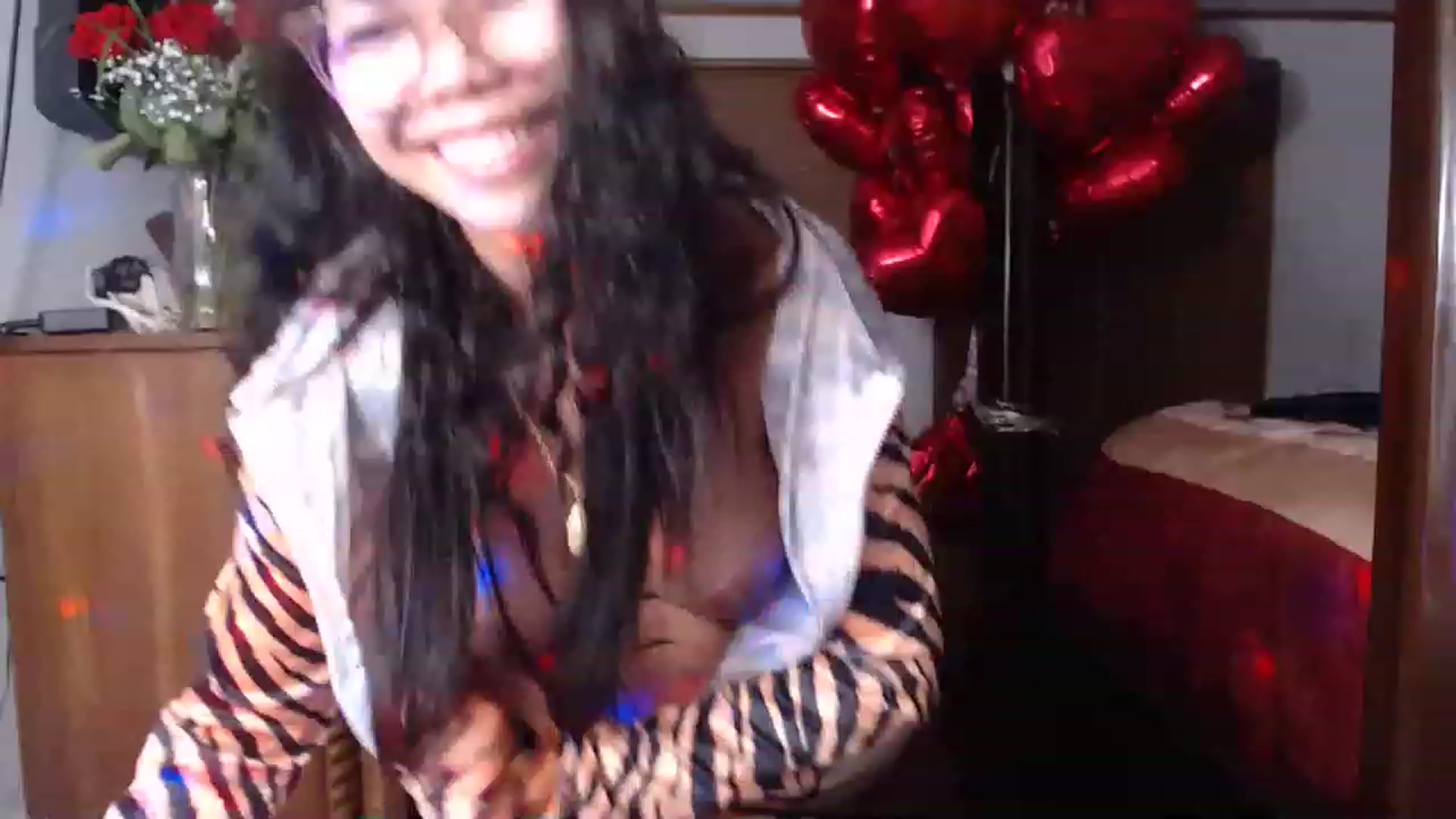 Gallery image thumbnail from Littlekai2023's myfreecams stream on, 02/20/2023, 03:43 image 19 of 20