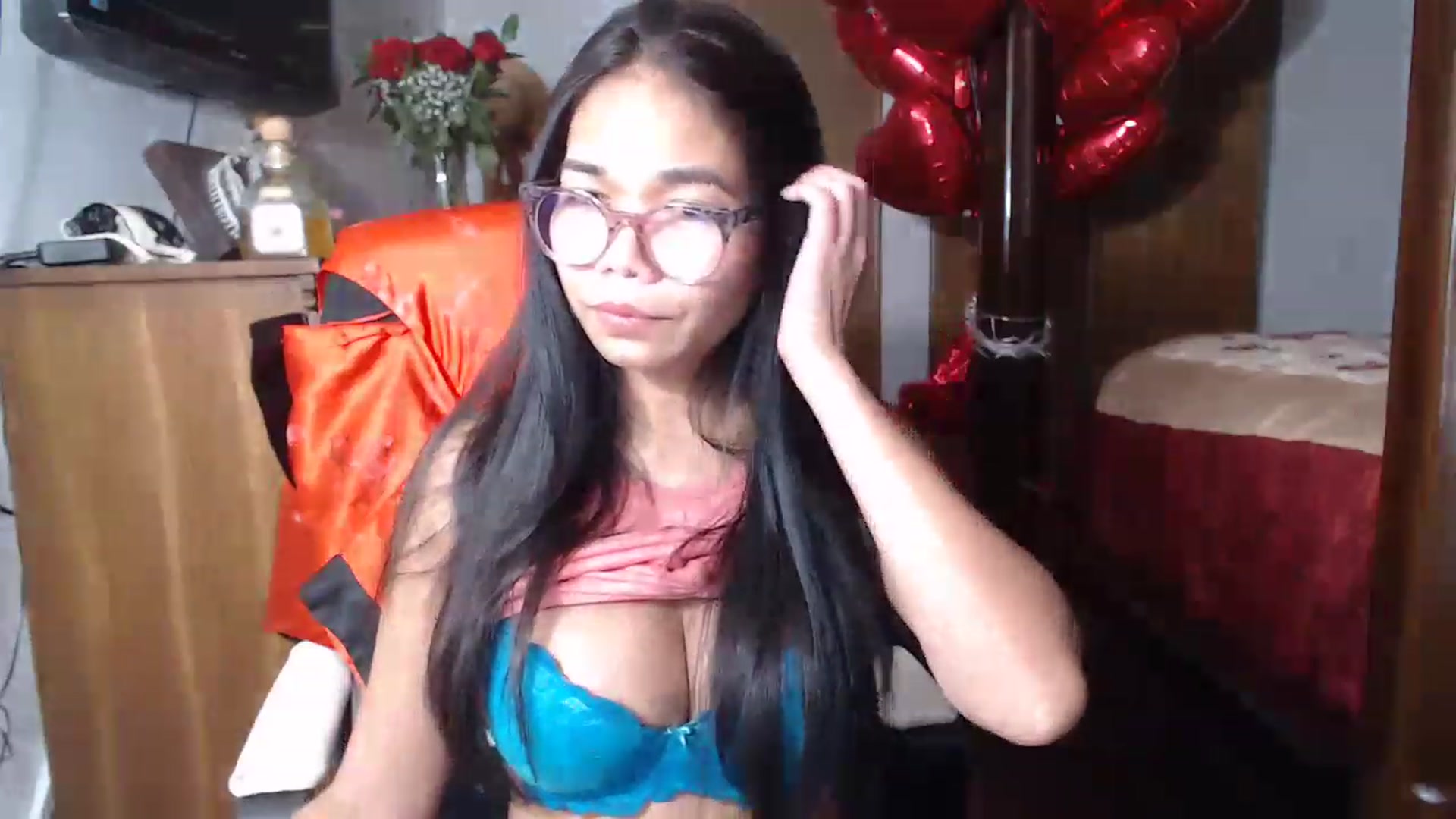 Gallery image thumbnail from Littlekai2023's myfreecams stream on, 02/21/2023, 04:55 image 18 of 20
