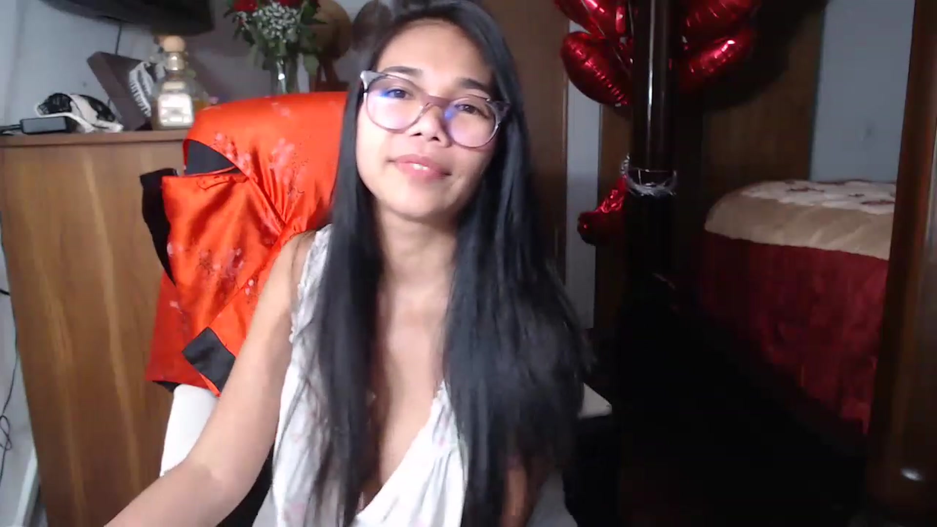 Gallery image thumbnail from Littlekai2023's myfreecams stream on, 02/21/2023, 04:55 image 19 of 20