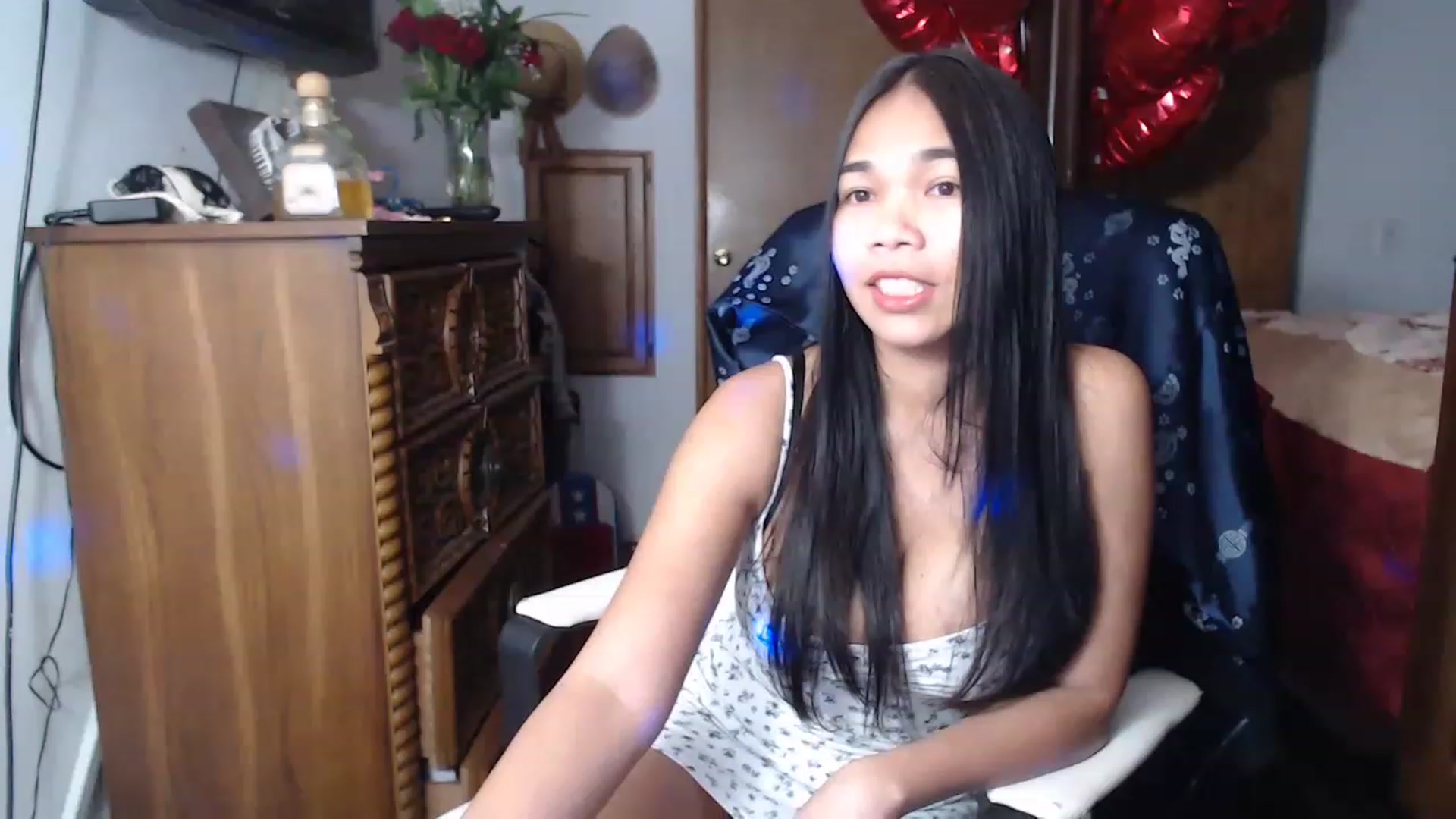 Gallery image thumbnail from Littlekai2023's myfreecams stream on, 02/25/2023, 02:22 image 1 of 20