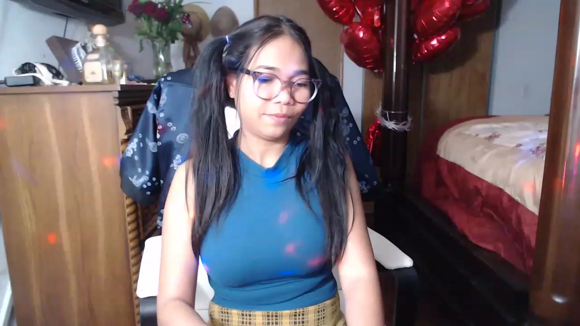Gallery image thumbnail from Littlekai2023's myfreecams stream on, 02/26/2023, 04:47 image 16 of 20