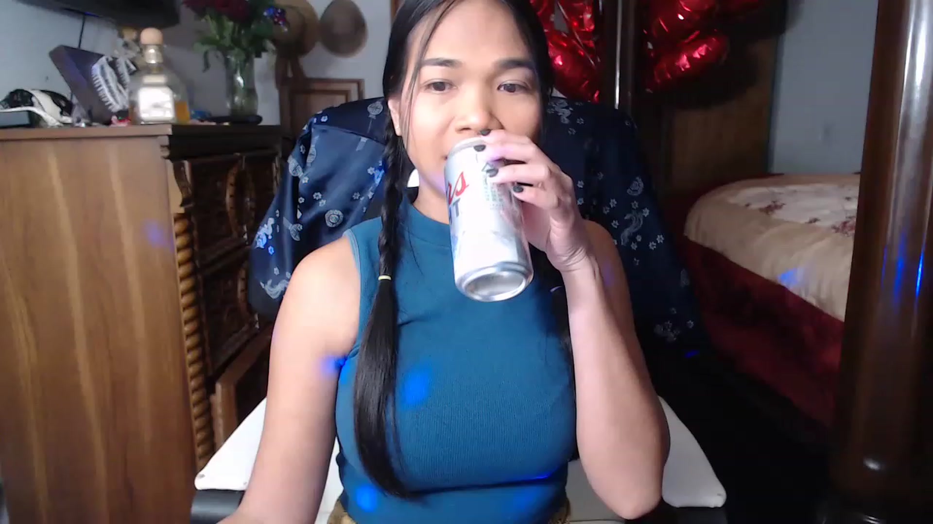 Gallery image thumbnail from Littlekai2023's myfreecams stream on, 02/26/2023, 04:47 image 2 of 20