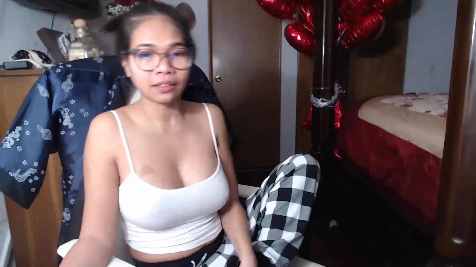 Gallery image thumbnail from Littlekai2023's myfreecams stream on, 02/26/2023, 17:24 image 19 of 20