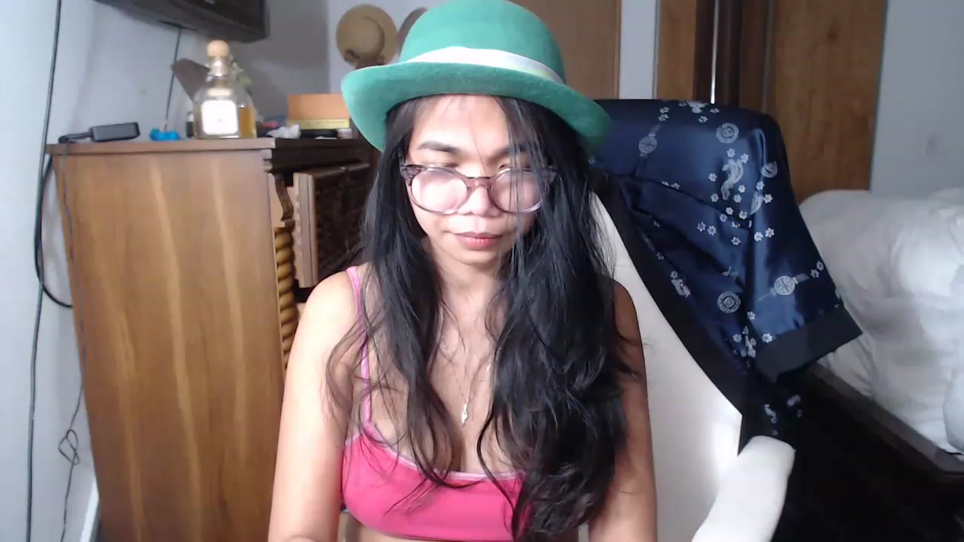Gallery image thumbnail from Littlekai2023's myfreecams stream on, 03/17/2023, 02:20 image 19 of 20