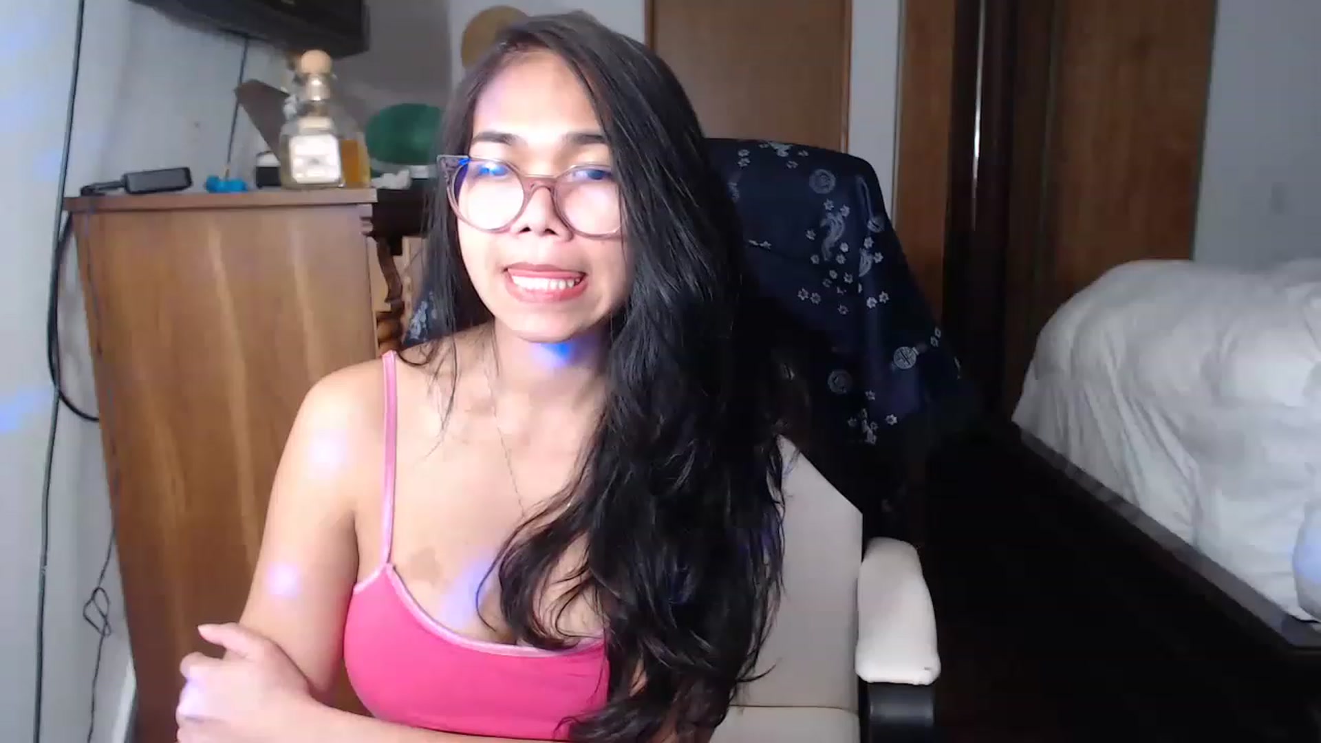 Gallery image thumbnail from Littlekai2023's myfreecams stream on, 03/17/2023, 02:20 image 8 of 20