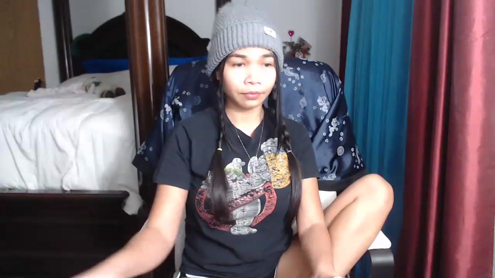 Gallery image thumbnail from Littlekai2023's myfreecams stream on, 03/20/2023, 04:02 image 2 of 20