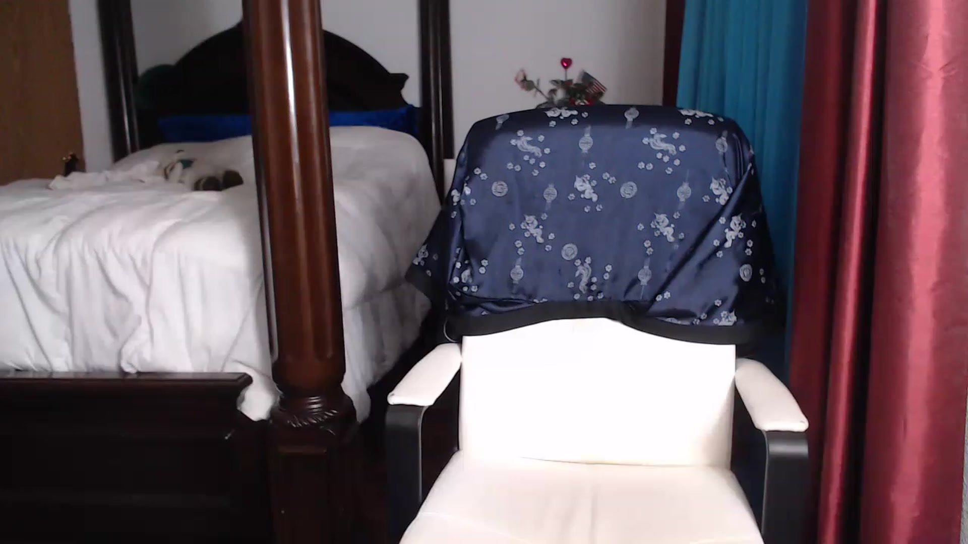Gallery image thumbnail from Littlekai2023's myfreecams stream on, 03/20/2023, 04:02 image 16 of 20