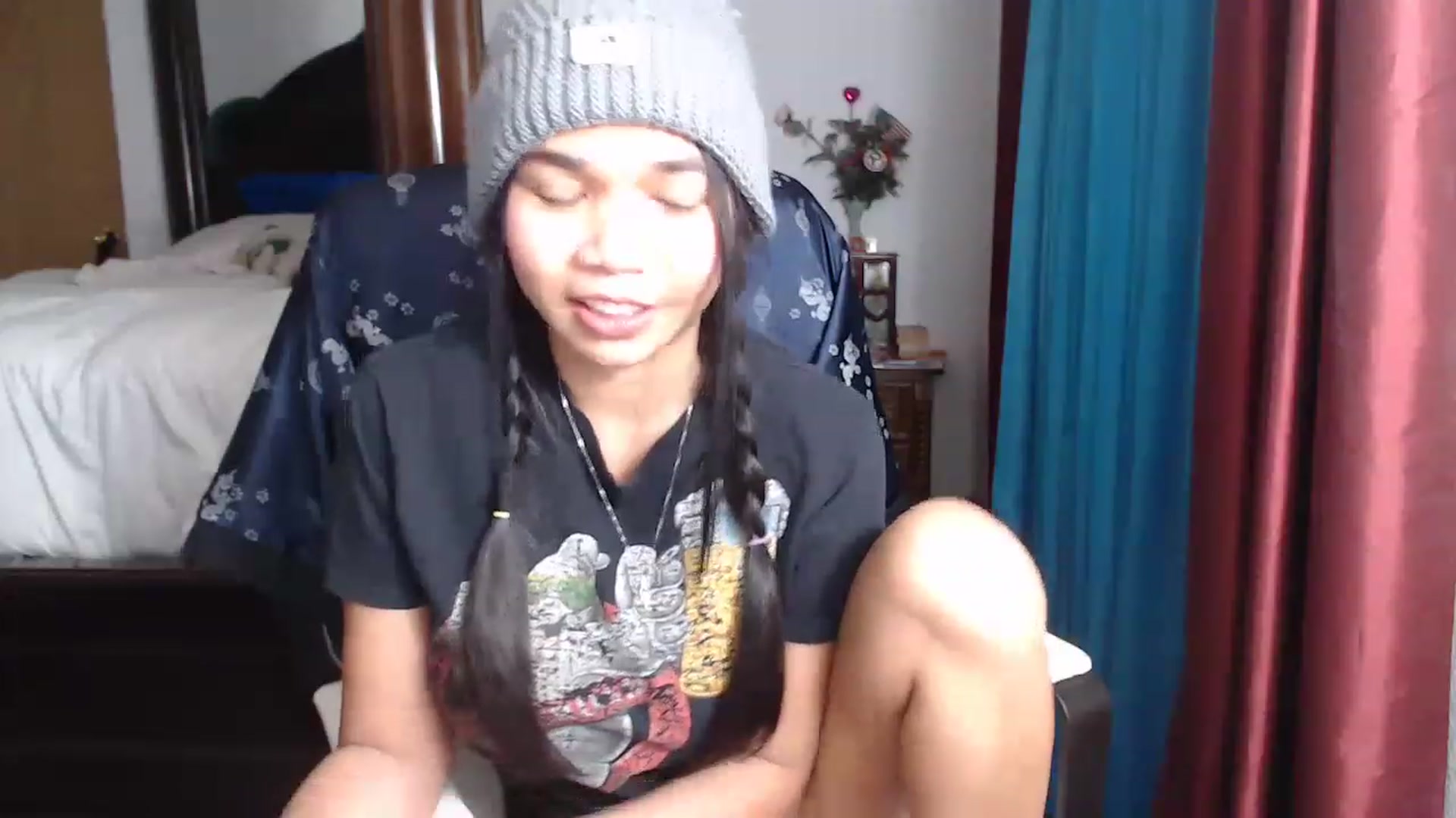 Gallery image thumbnail from Littlekai2023's myfreecams stream on, 03/20/2023, 04:02 image 13 of 20