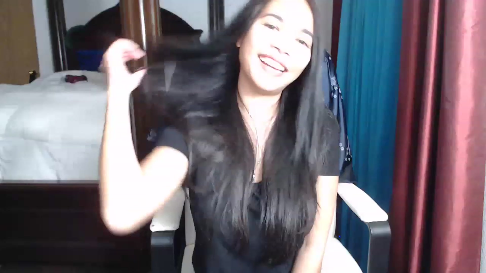 Gallery image thumbnail from Littlekai2023's myfreecams stream on, 03/21/2023, 06:02 image 9 of 20