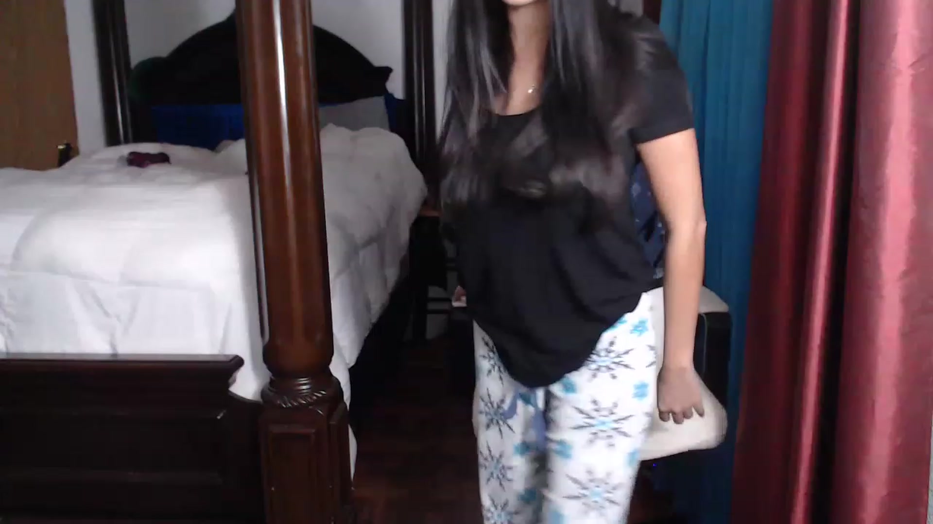 Gallery image thumbnail from Littlekai2023's myfreecams stream on, 03/21/2023, 06:02 image 5 of 20