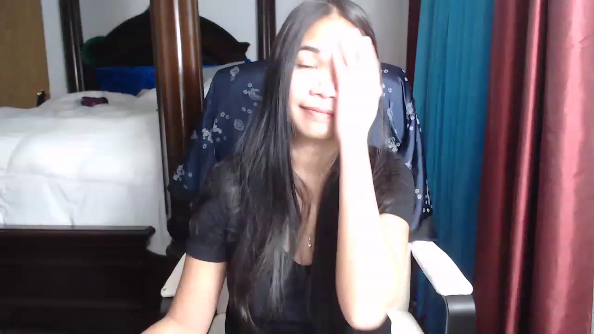 Gallery image thumbnail from Littlekai2023's myfreecams stream on, 03/21/2023, 06:02 image 6 of 20